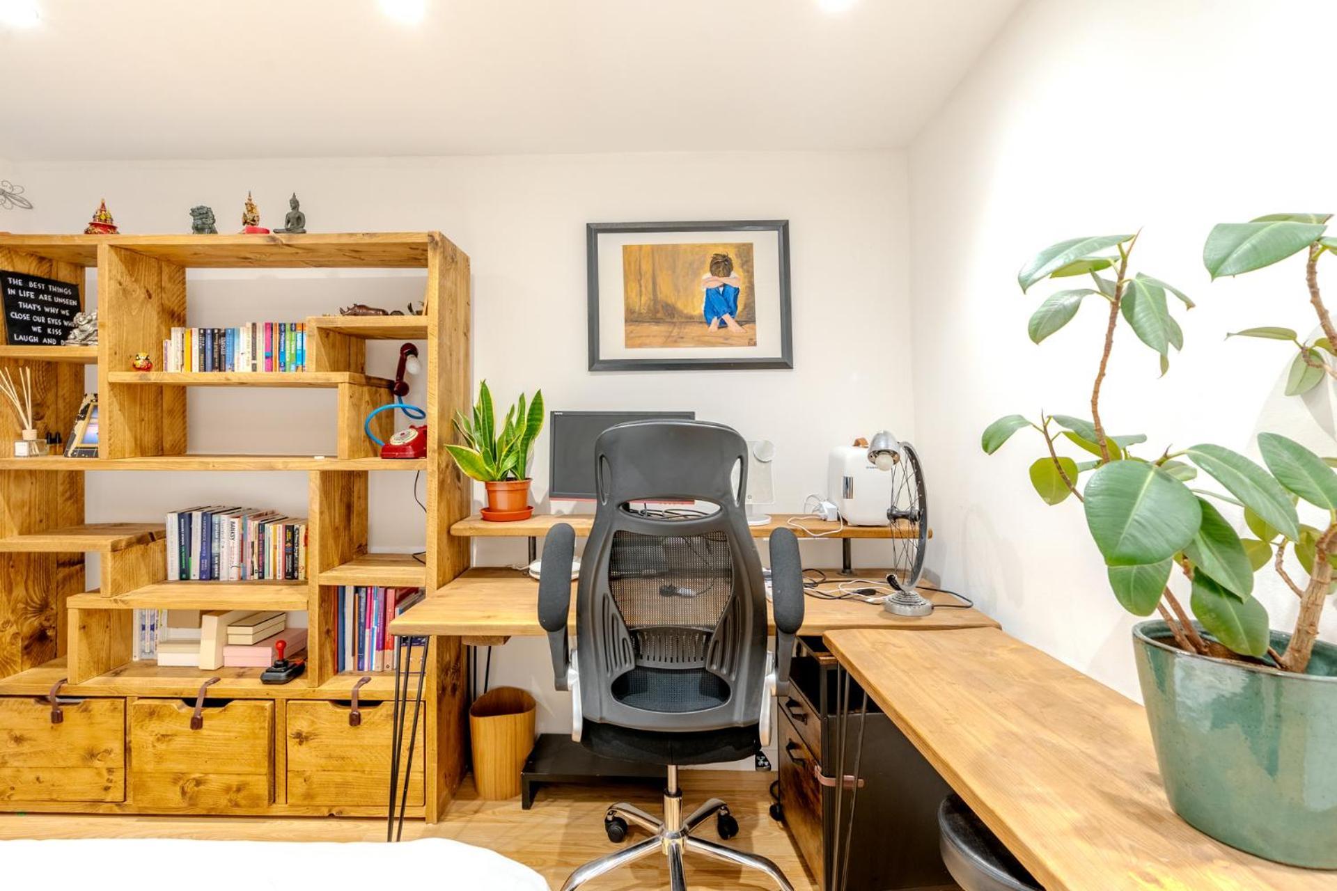 Garden Desk Working Area King Bed Parking Ferienhaus London