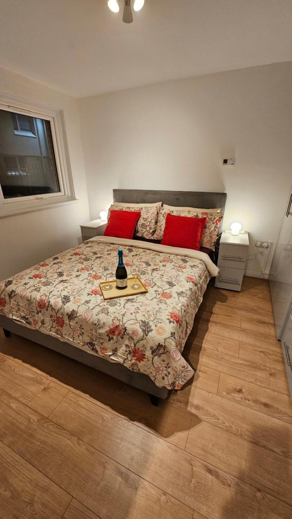 Modern Flat Near London! Apartment London
