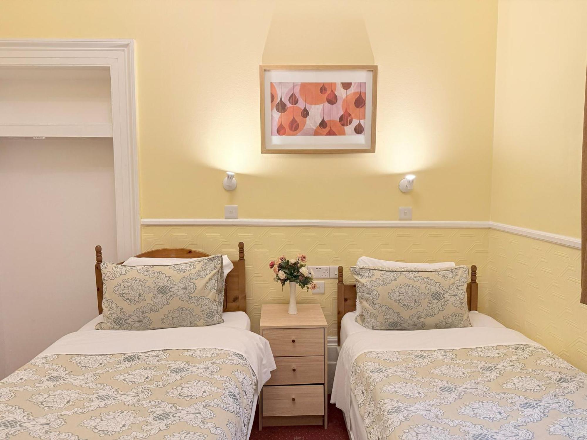 Guest house Europa House Hotel, Paddington 2*