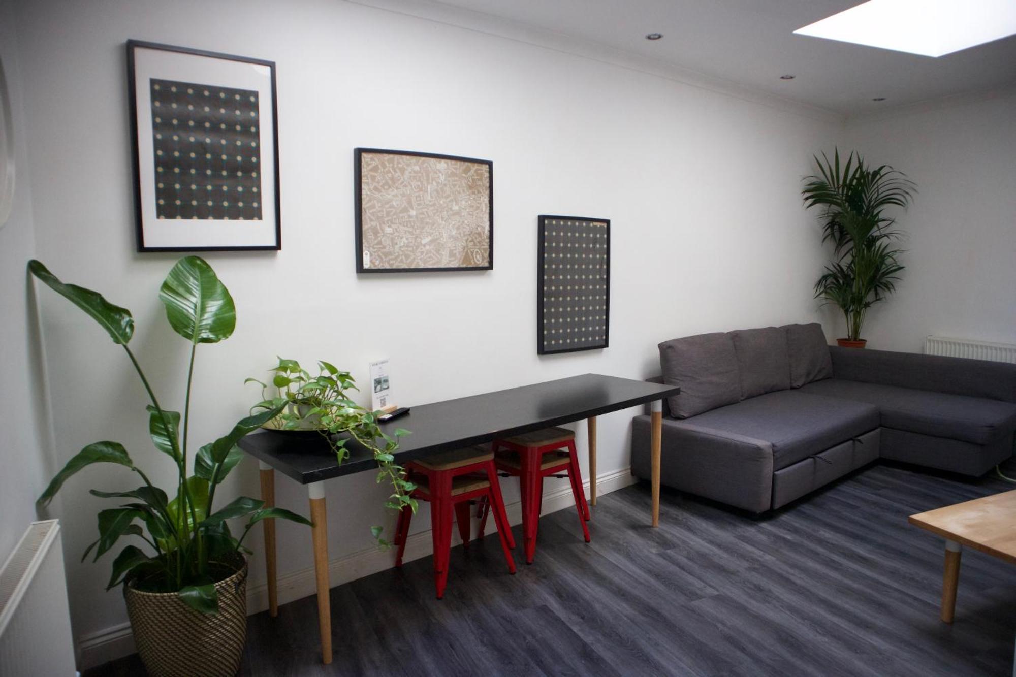 Redchurch House *