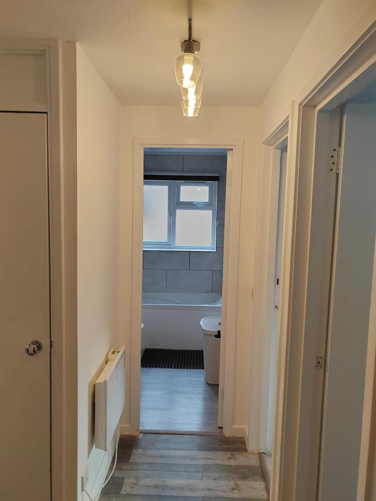 Domasi Flat In New Cross * Londen
