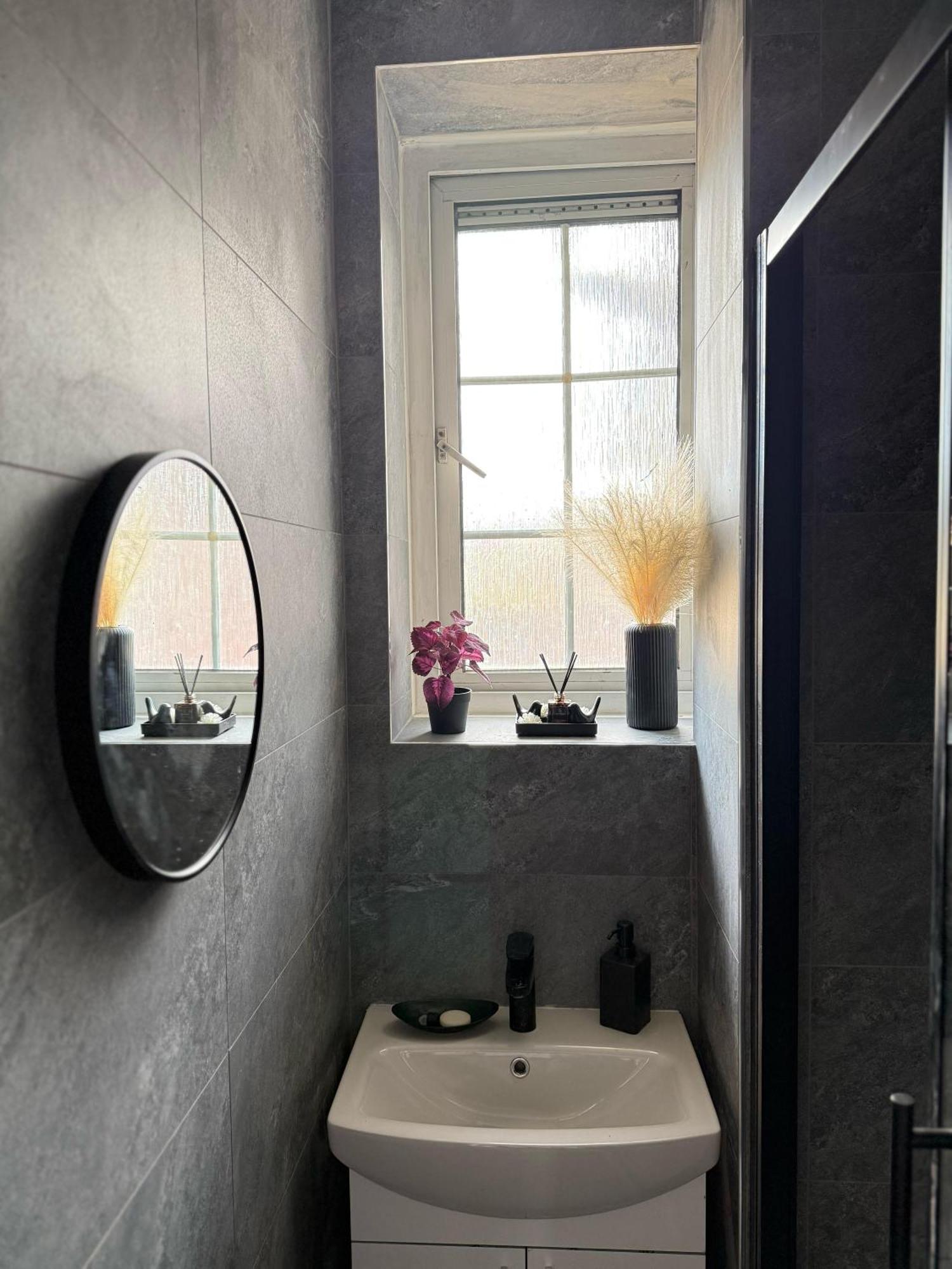 Modern Flat Overlooking Shoreditch London