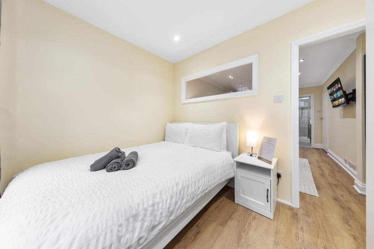 Cosy One Bedroom - Bridge Apartment