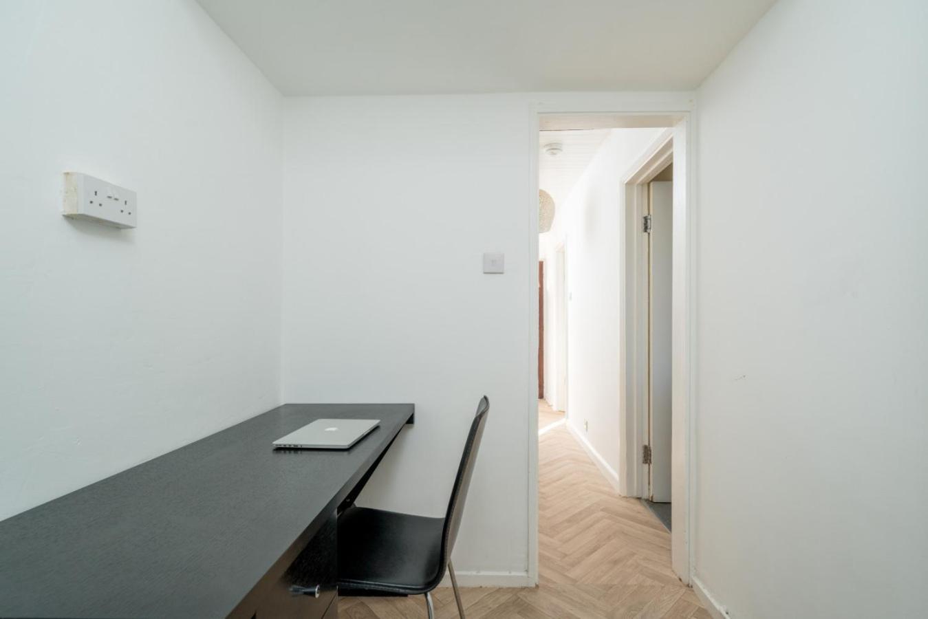 Stylish 3 Bed With Gardens Fast Transport Links Ferienhaus London