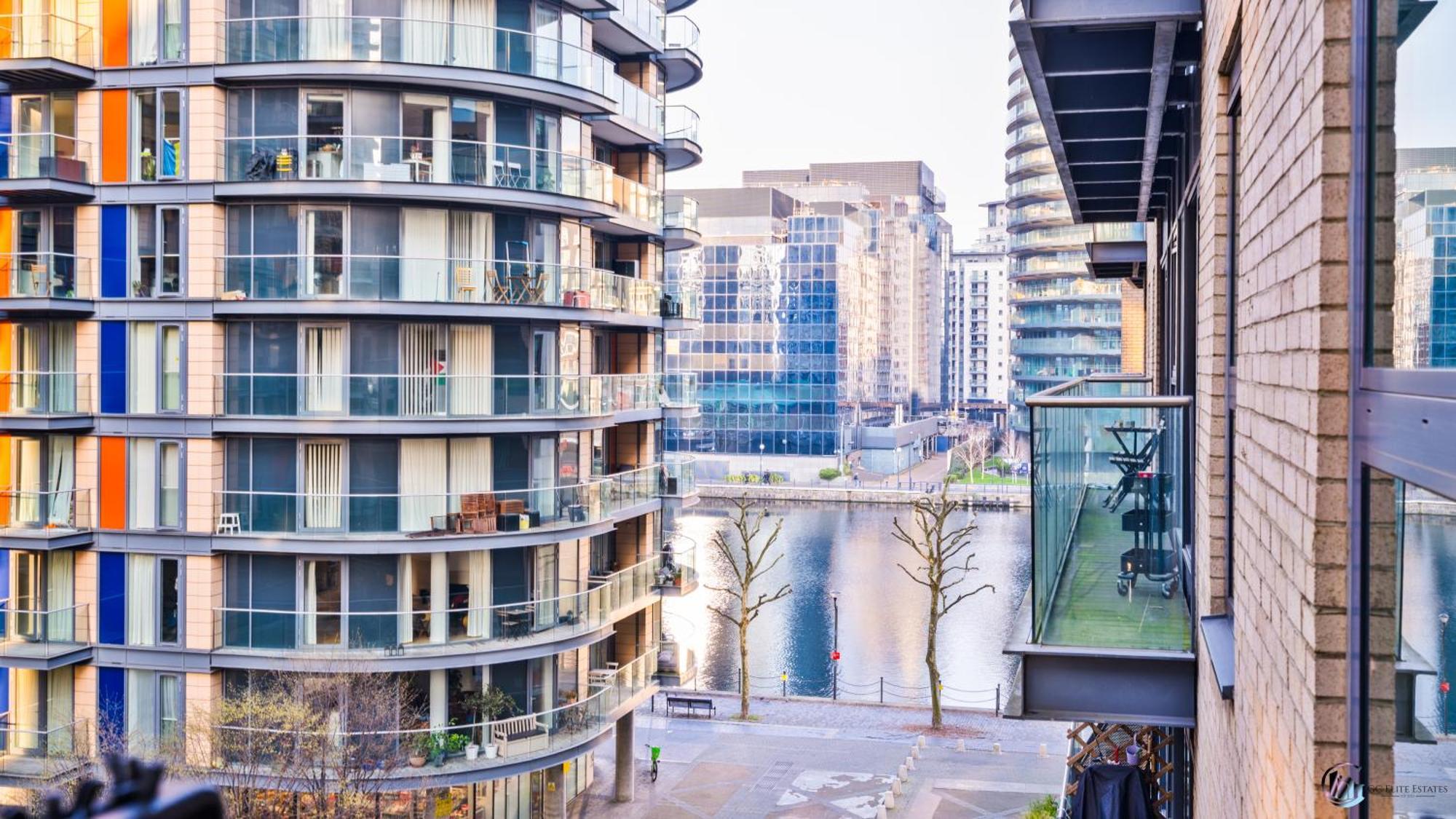 Canary Wharf Balcony & Waterfront 2-bed, 2-bath Apartment
