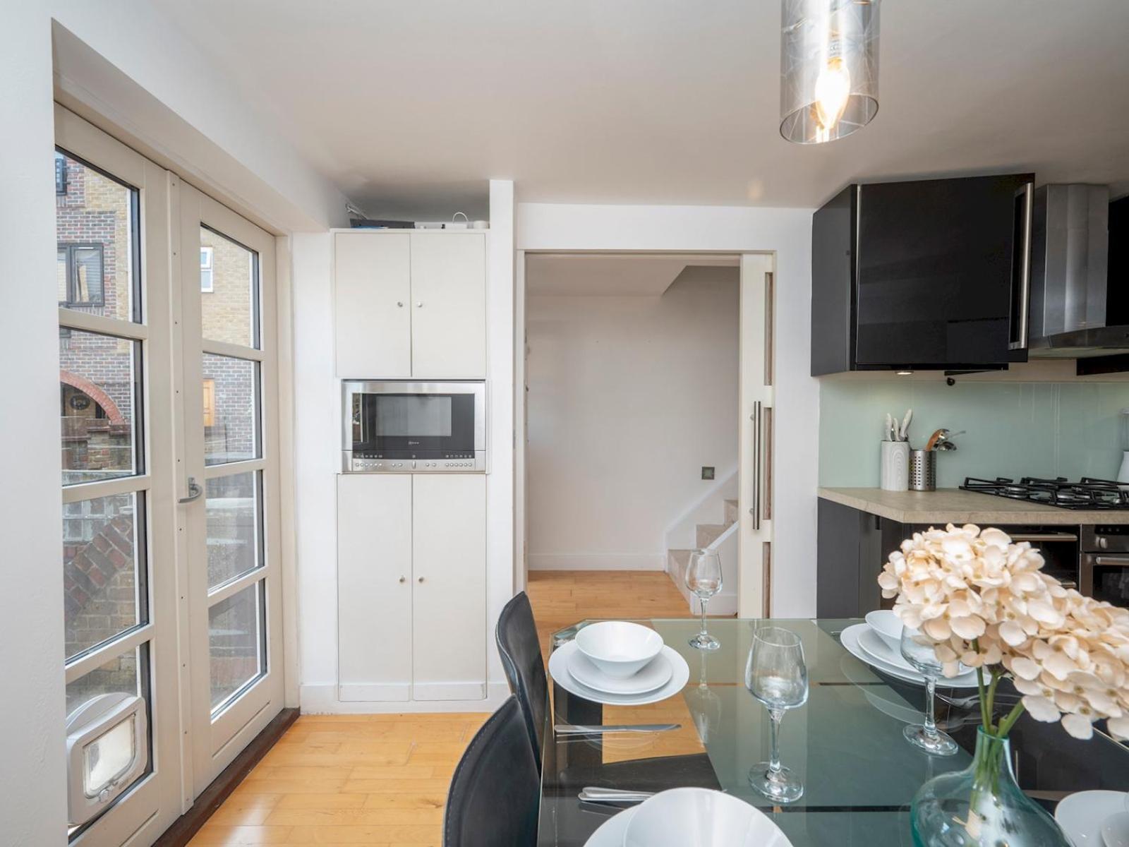 Holiday home Pass The Keys Waterside House Wcentral Links And Parking