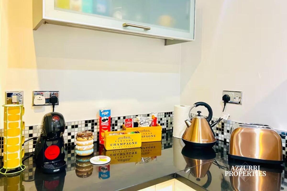 Apartment Elegant 1-bedroom Flat With Balcony View Of Millwall And Only 7-minute Walk To Crossharbour Station *