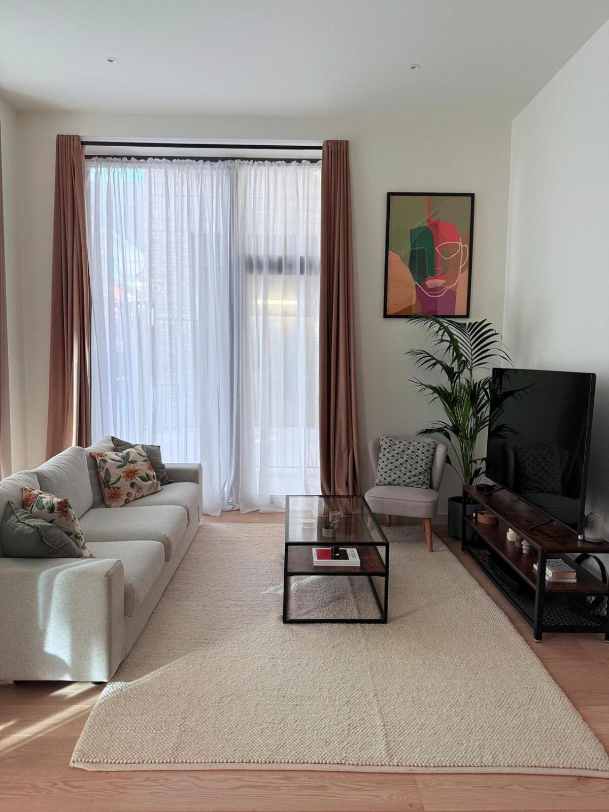 Apartment Luxury 1 Bed Riverside With Sky Lounge London