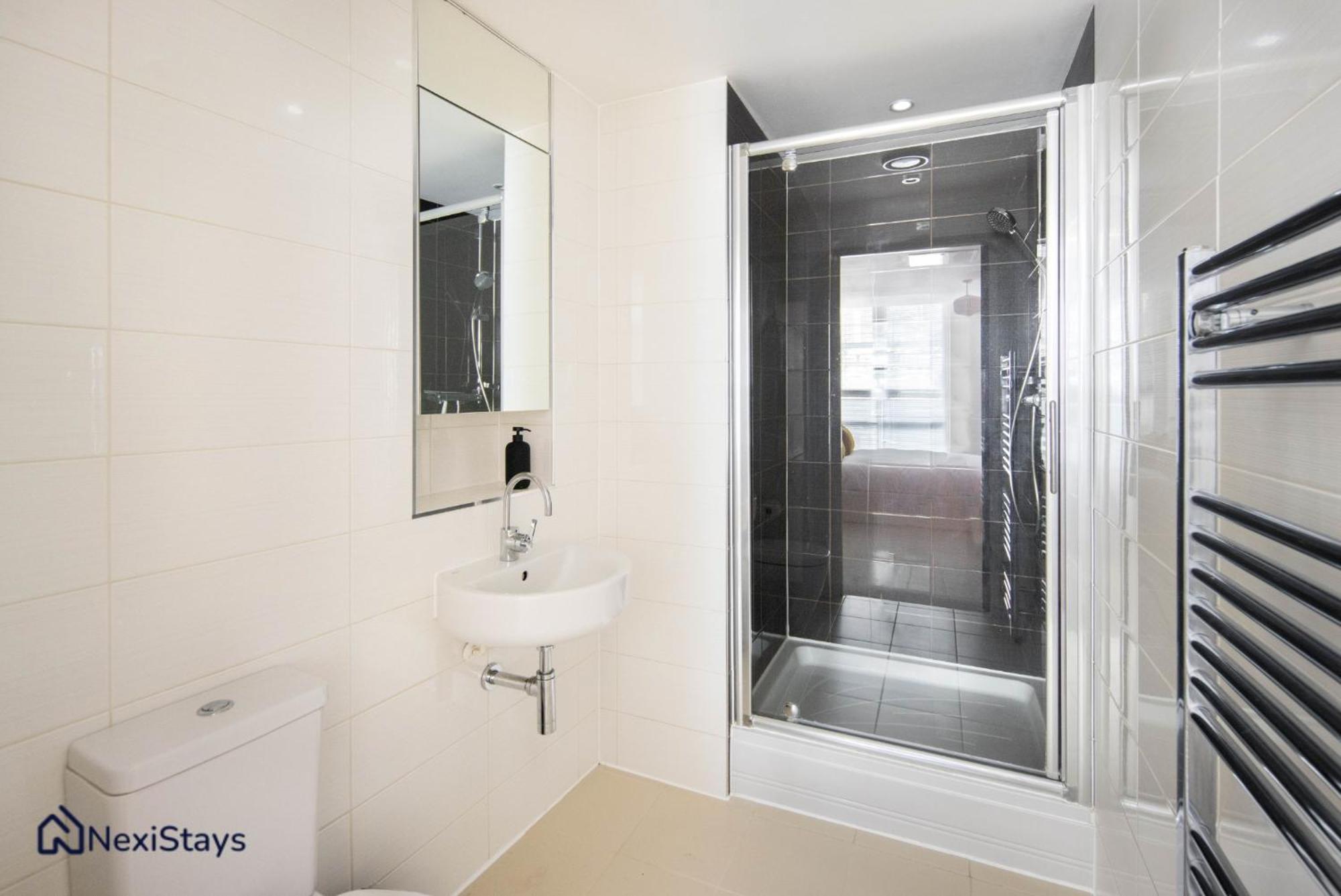 Appartement 5 Mins Walk To Moorgate, Tranquil Retreat Londen