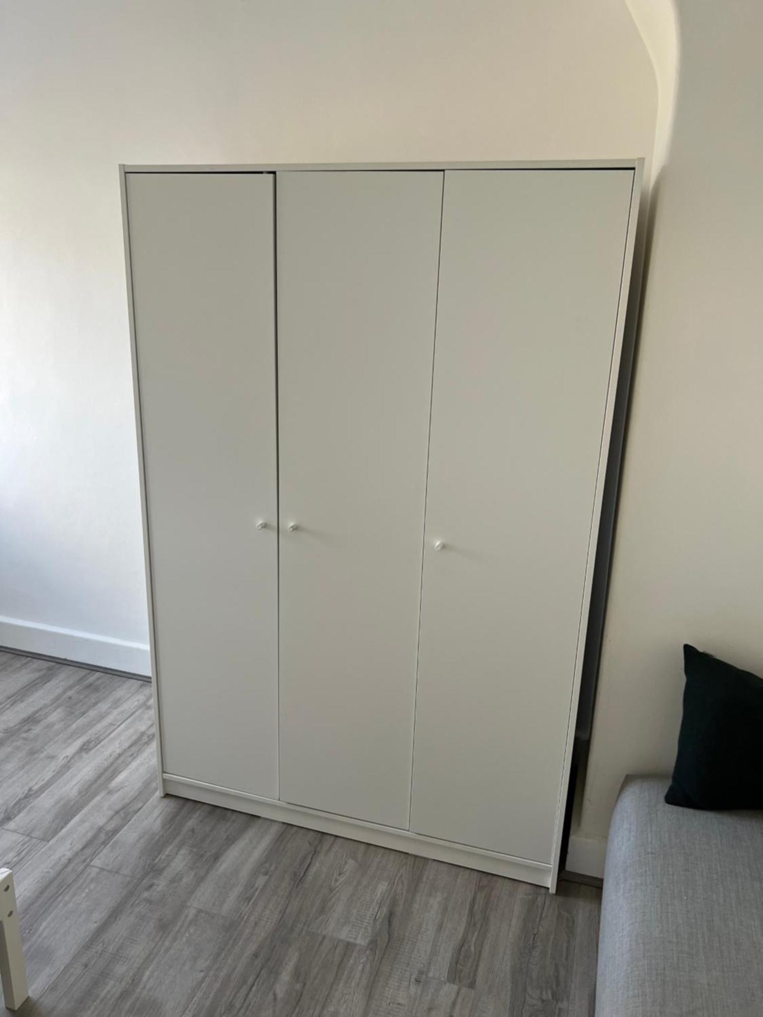 Apartment Break Flat E14 *