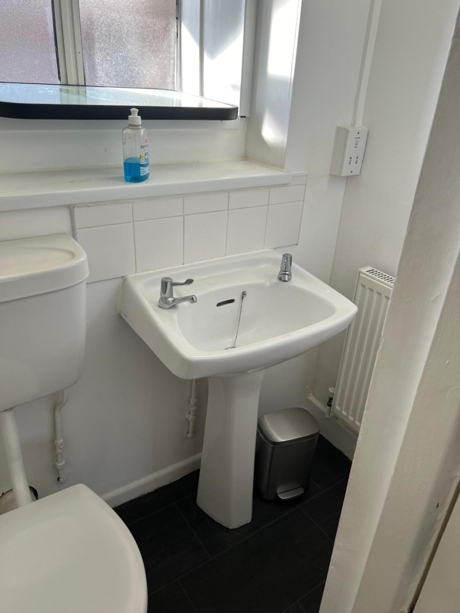 Apartment Break Flat E14