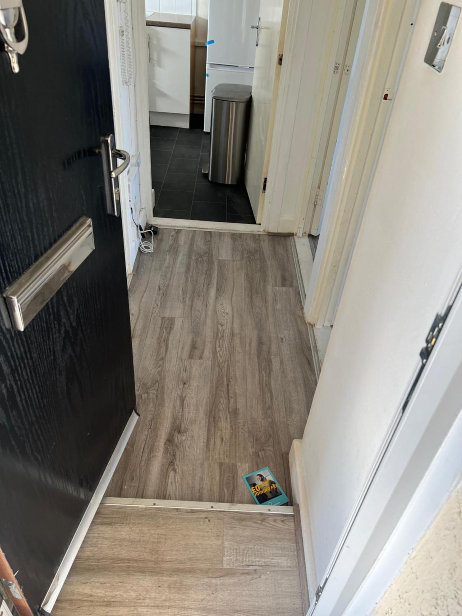 Apartment Break Flat E14