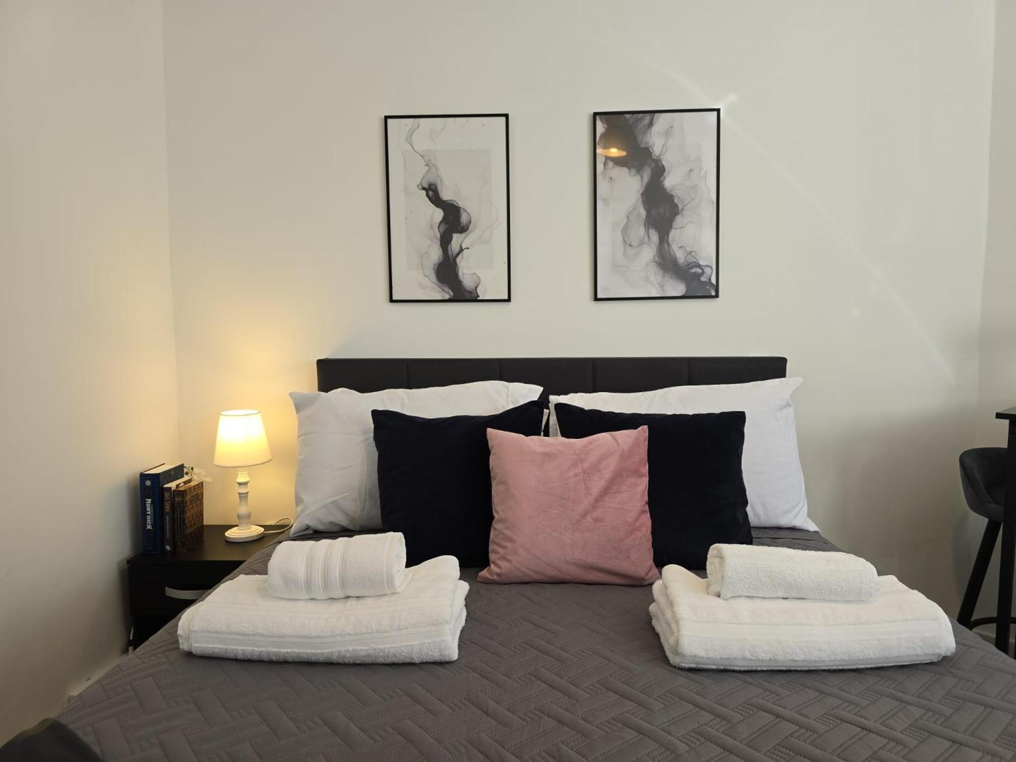 Bed & Breakfast Elegant Flat 4 In London