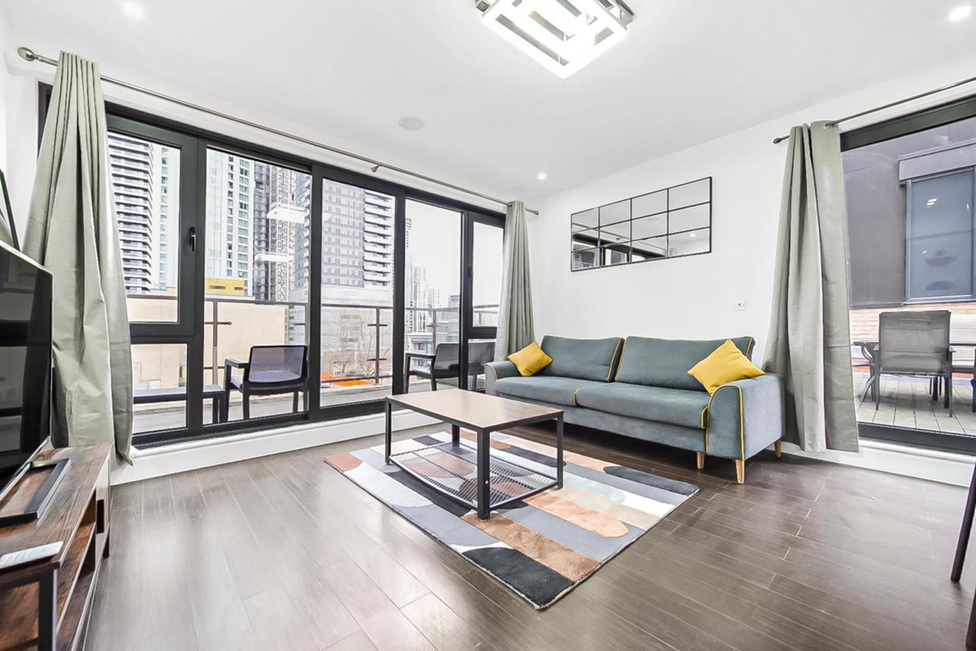 Apartment Large 2 Bed With Massive Balcony In Canary Wharf