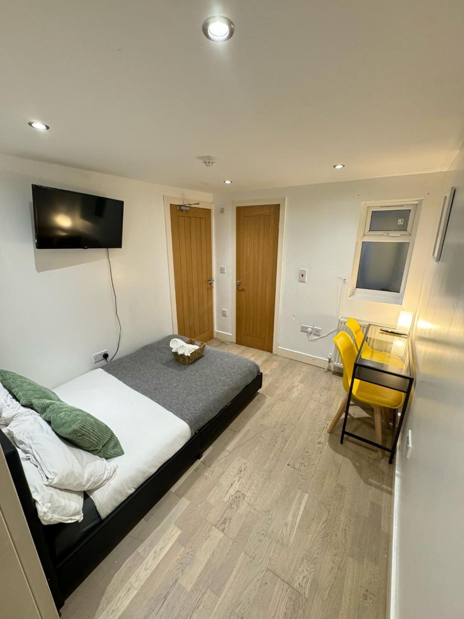 Bed & Breakfast Elitestay Private En-suite Stratford Centre