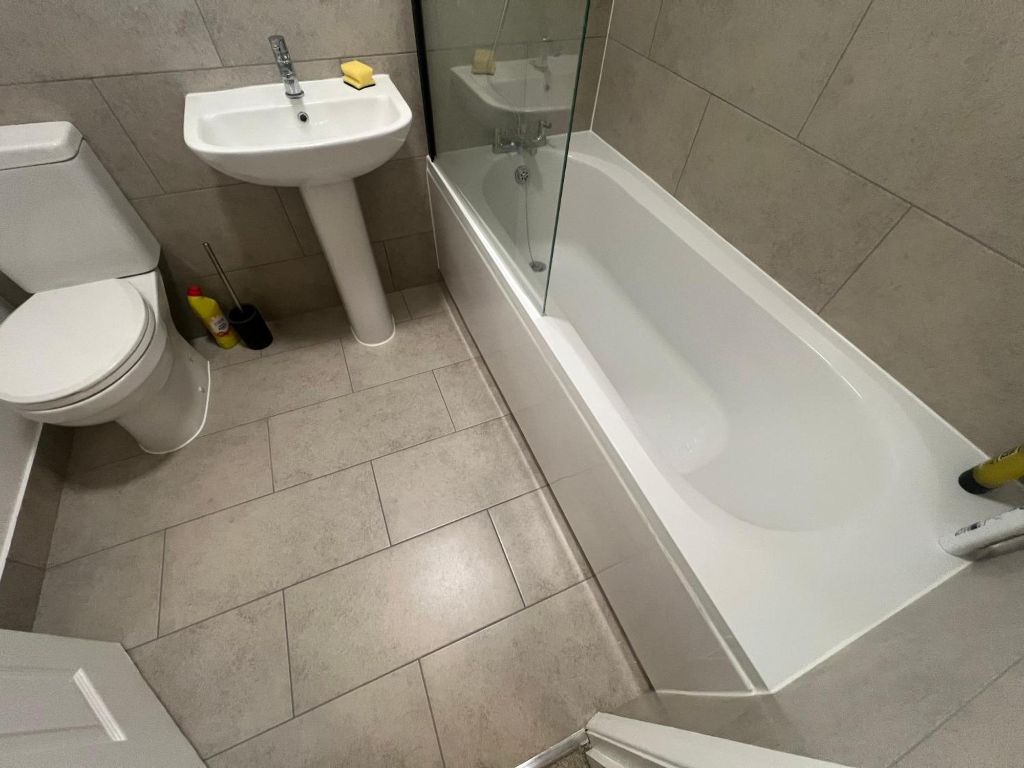 Cosy Double In Canada Water Homestay
