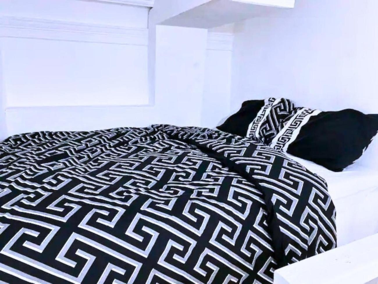 Apartment R4 Mezzanine Double Bed Balcony *