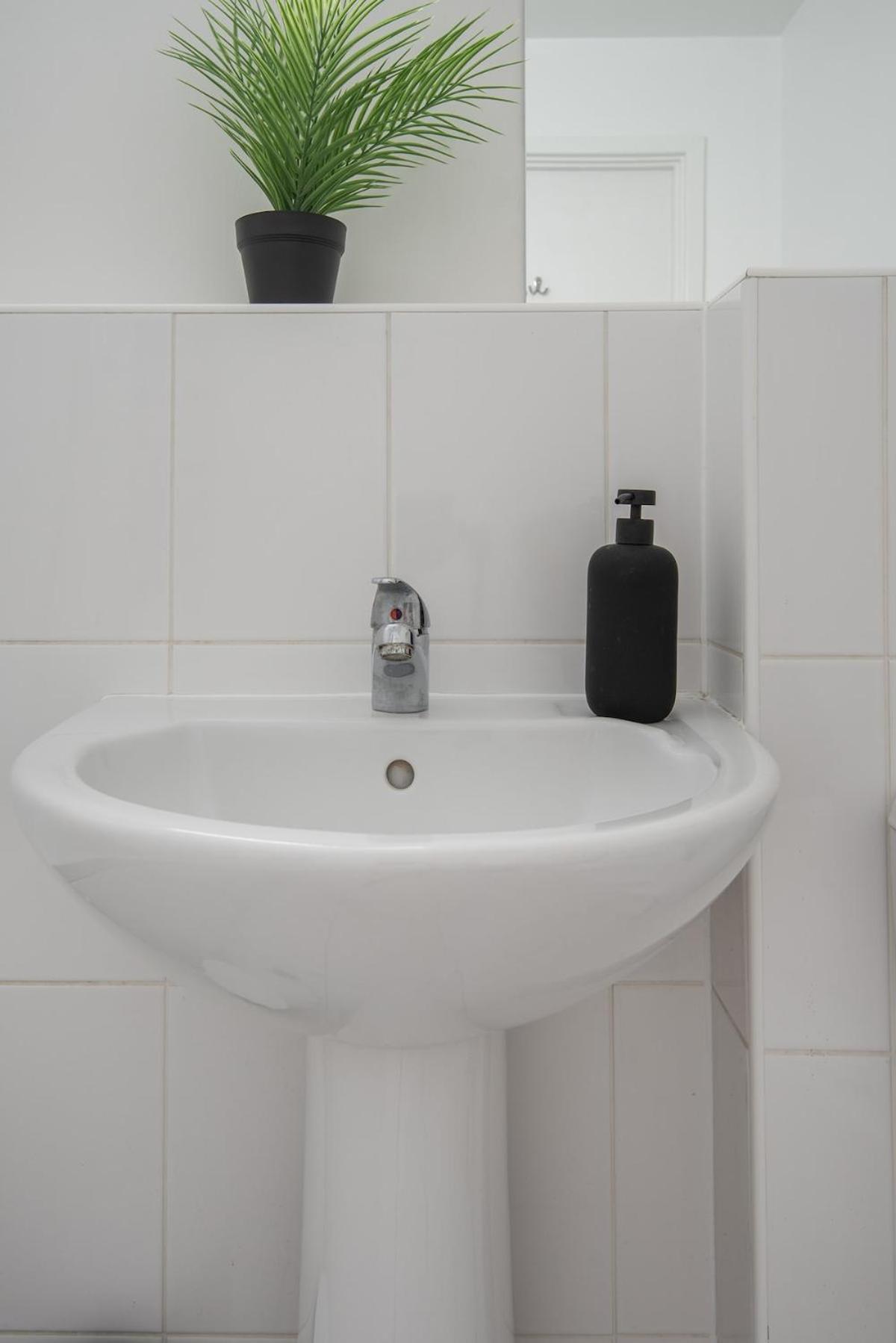 2br Brick Lane Hideaway! London