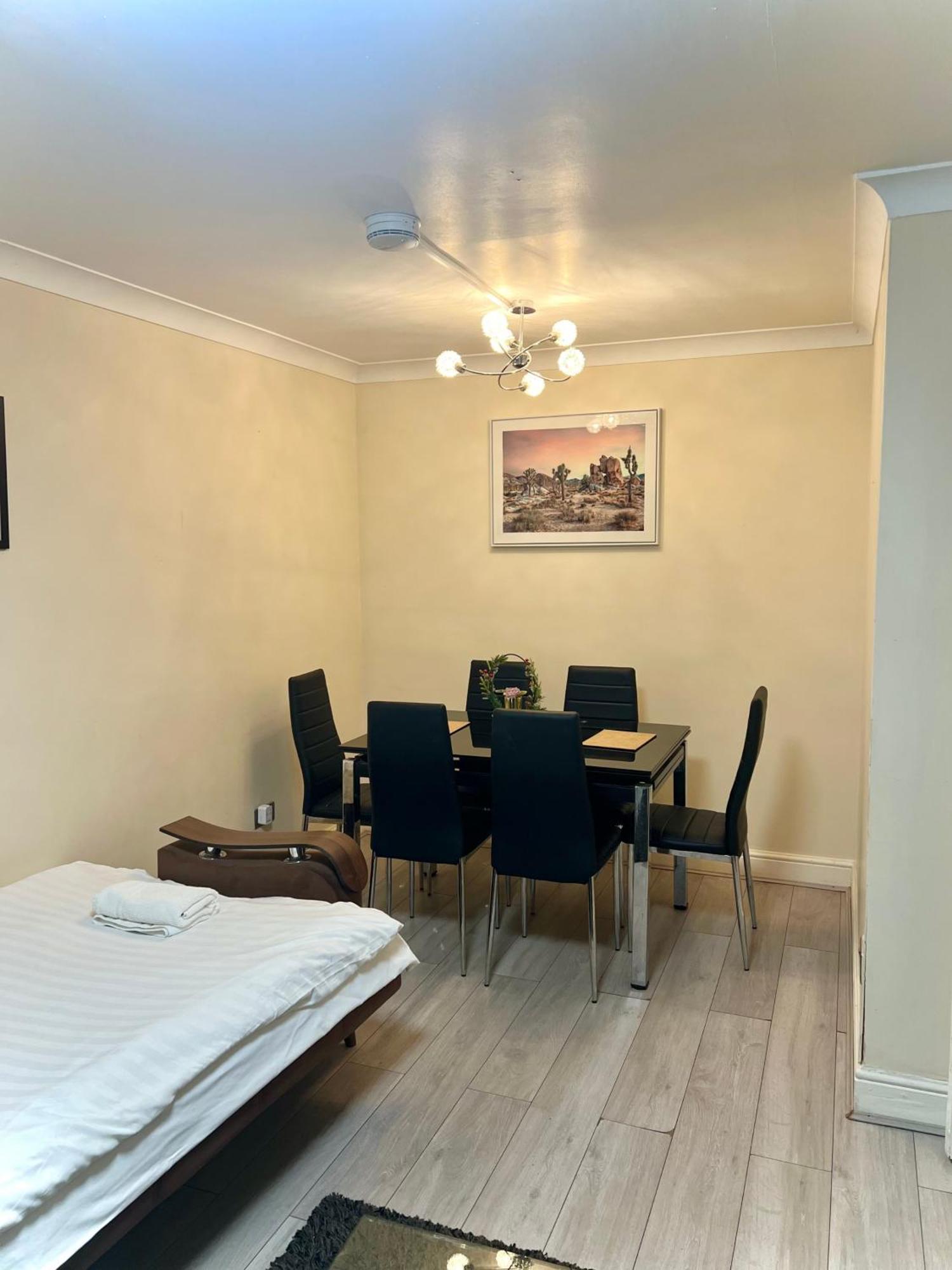 Holiday home Cosy Retreat Near Tower Bridge *
