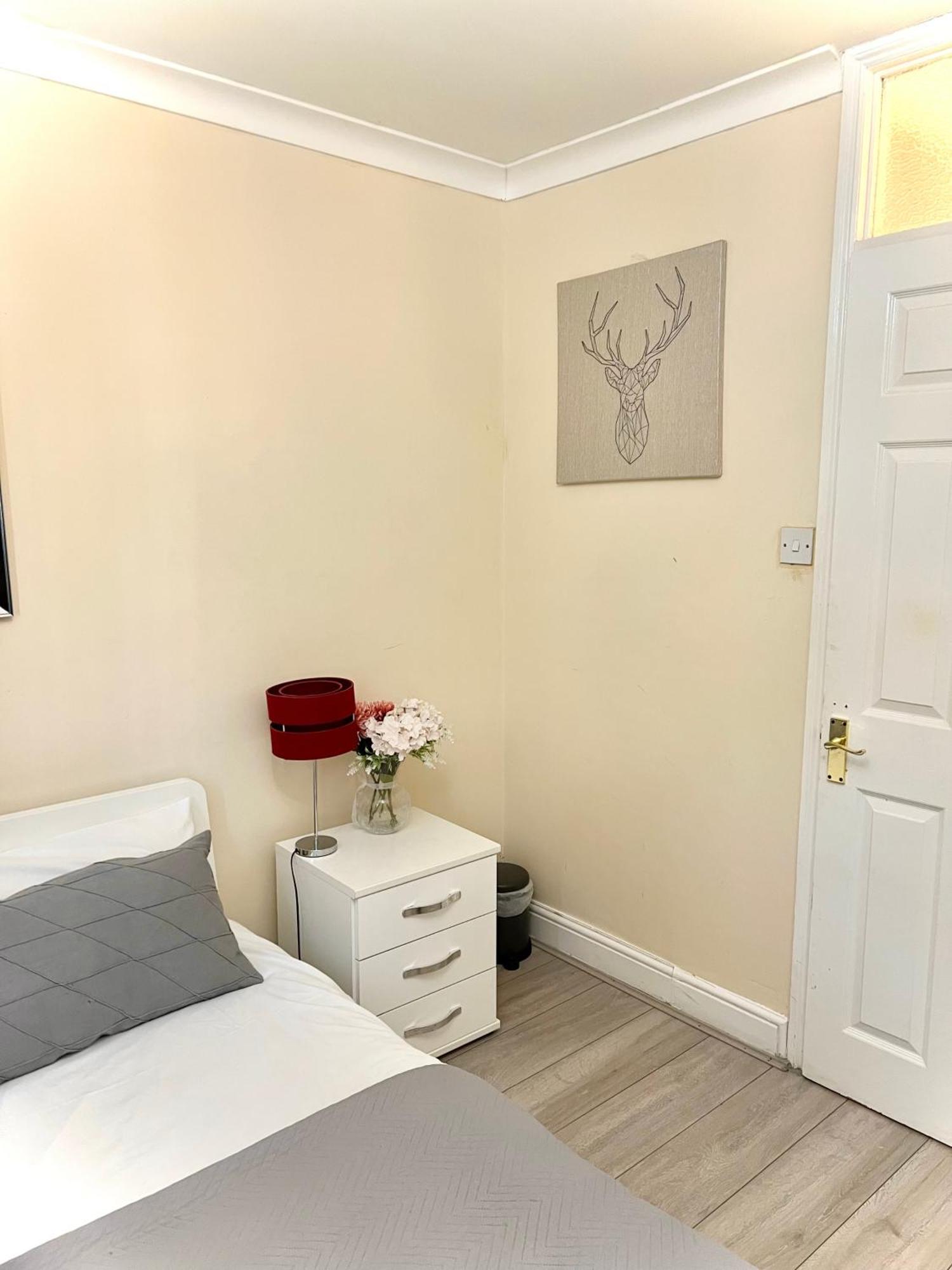 Cosy Retreat Near Tower Bridge * London