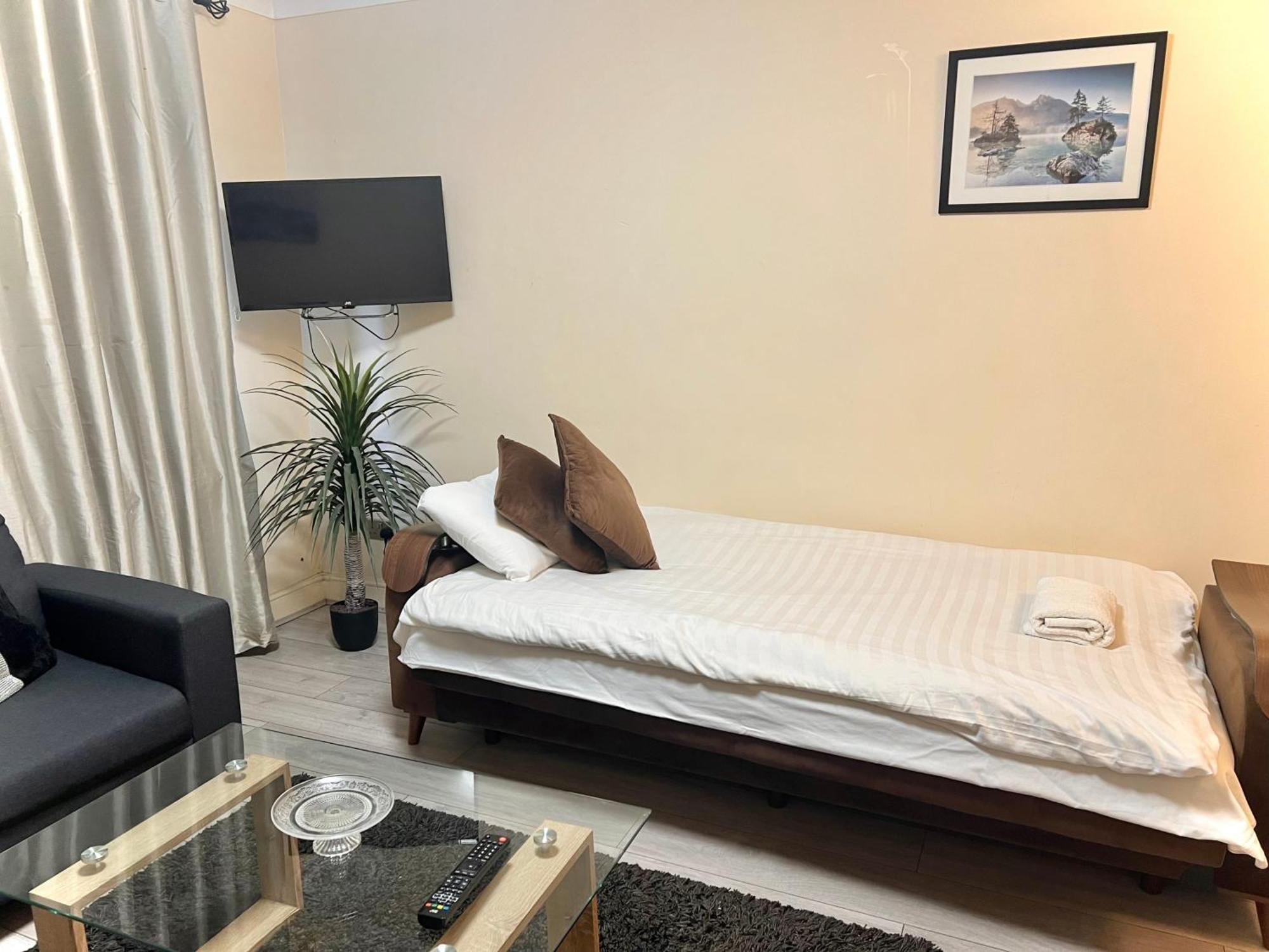 Cosy Retreat Near Tower Bridge