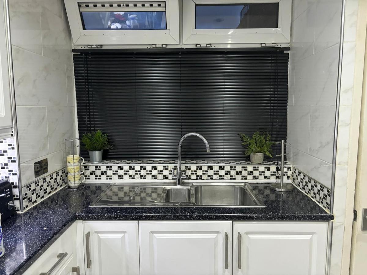 Lovely Spacious By Brick Lane London