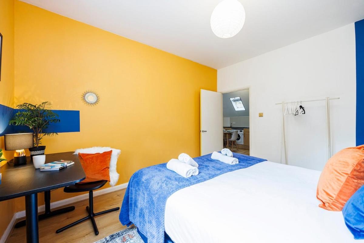 Colourful And Cozy Near Station - New Cross - Goldsmith Leilighet London