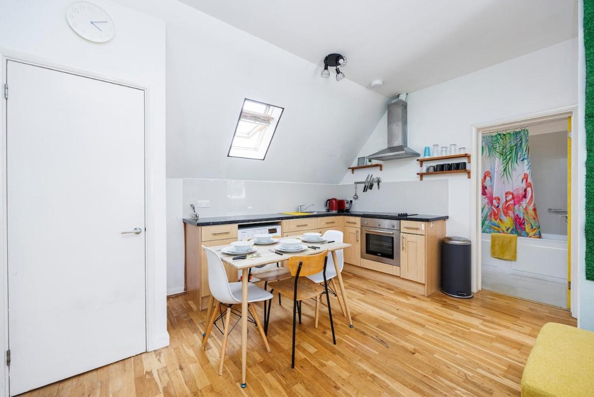 Colourful And Cozy Near Station - New Cross - Goldsmith Leilighet