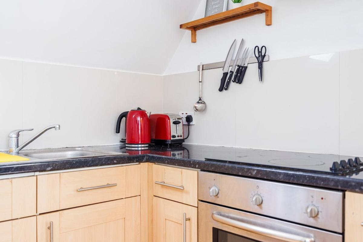 Colourful And Cozy Near Station - New Cross - Goldsmith Leilighet London
