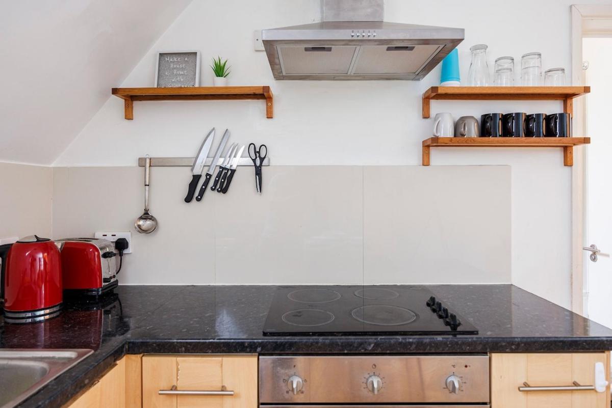 Colourful And Cozy Near Station - New Cross - Goldsmith Leilighet London