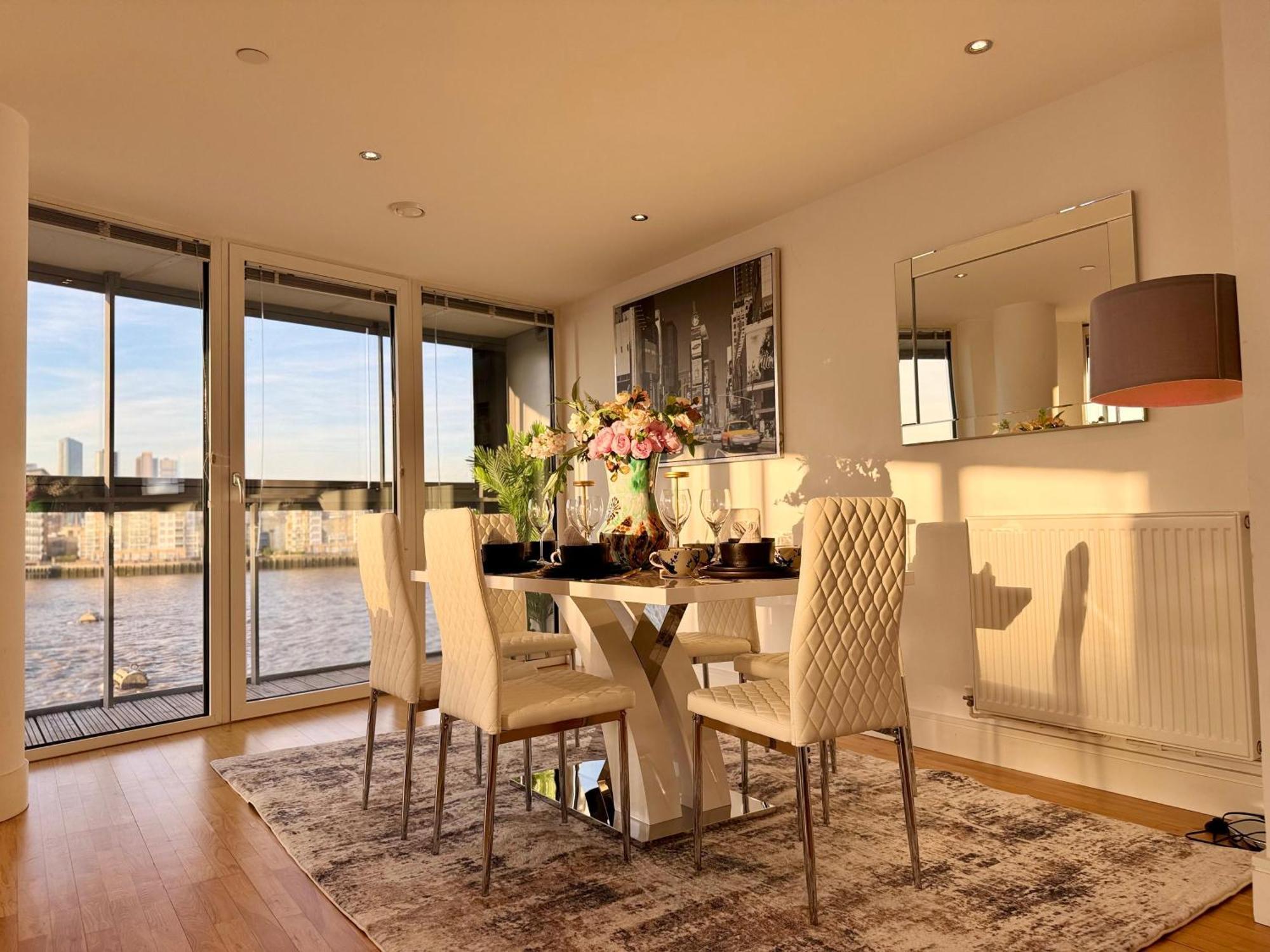 Luxury Penthouse Greenwich Apartment