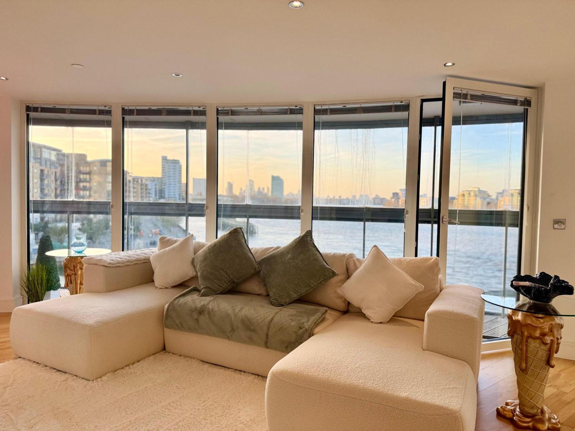 Apartment Luxury Penthouse Greenwich London