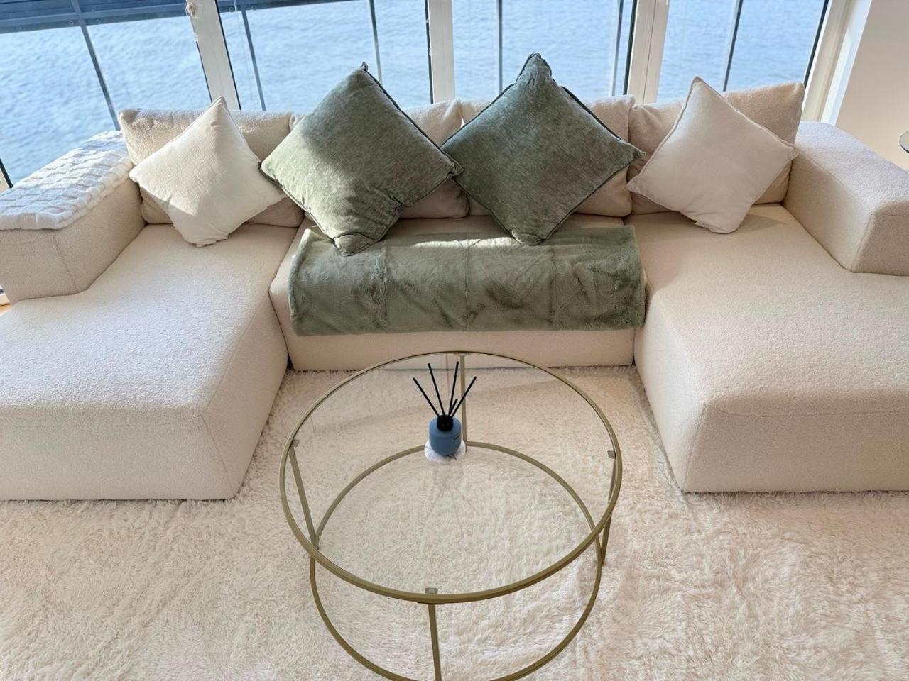 Luxury Penthouse Greenwich Apartment