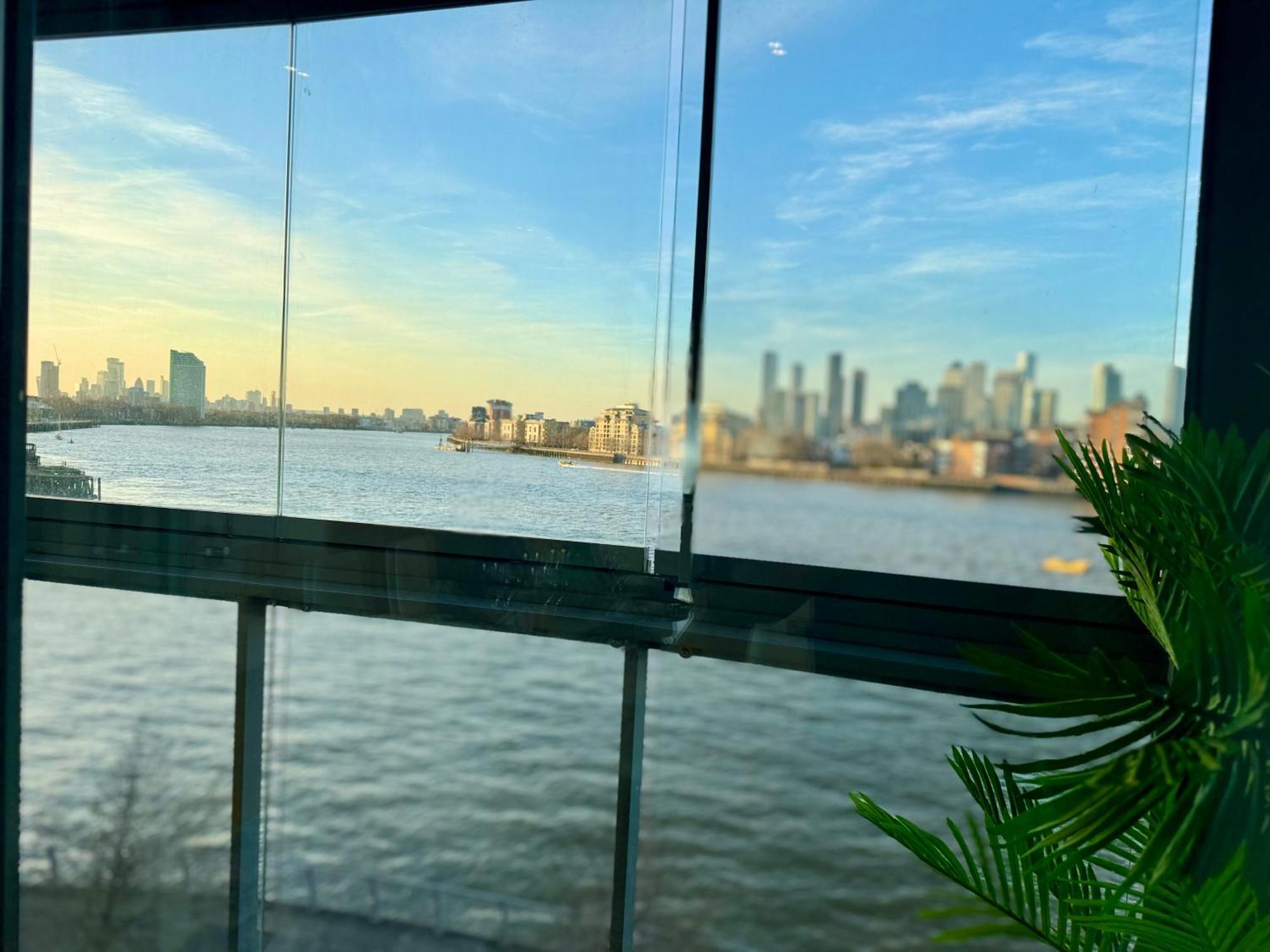 Apartment Luxury Penthouse Greenwich London