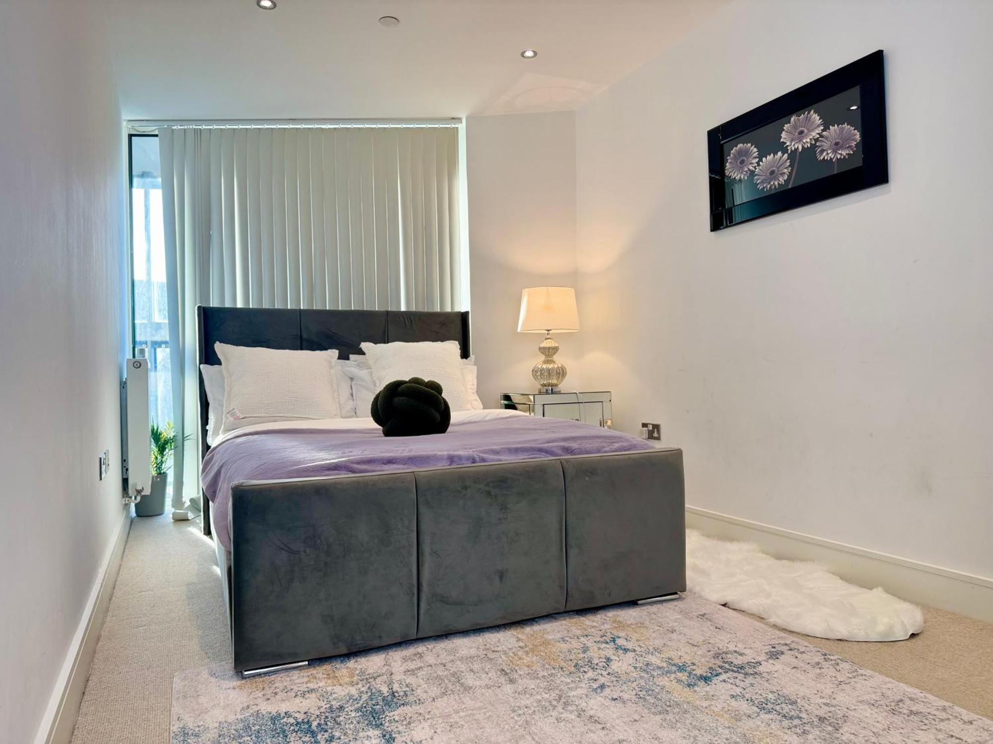 Luxury Penthouse Greenwich Apartment London