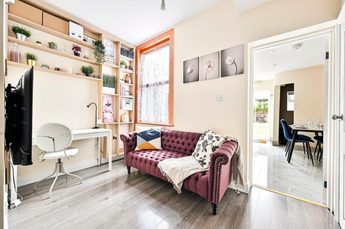 Ferienhaus Cozy 3 Bed In London, Free Parking, Sleeps 8!