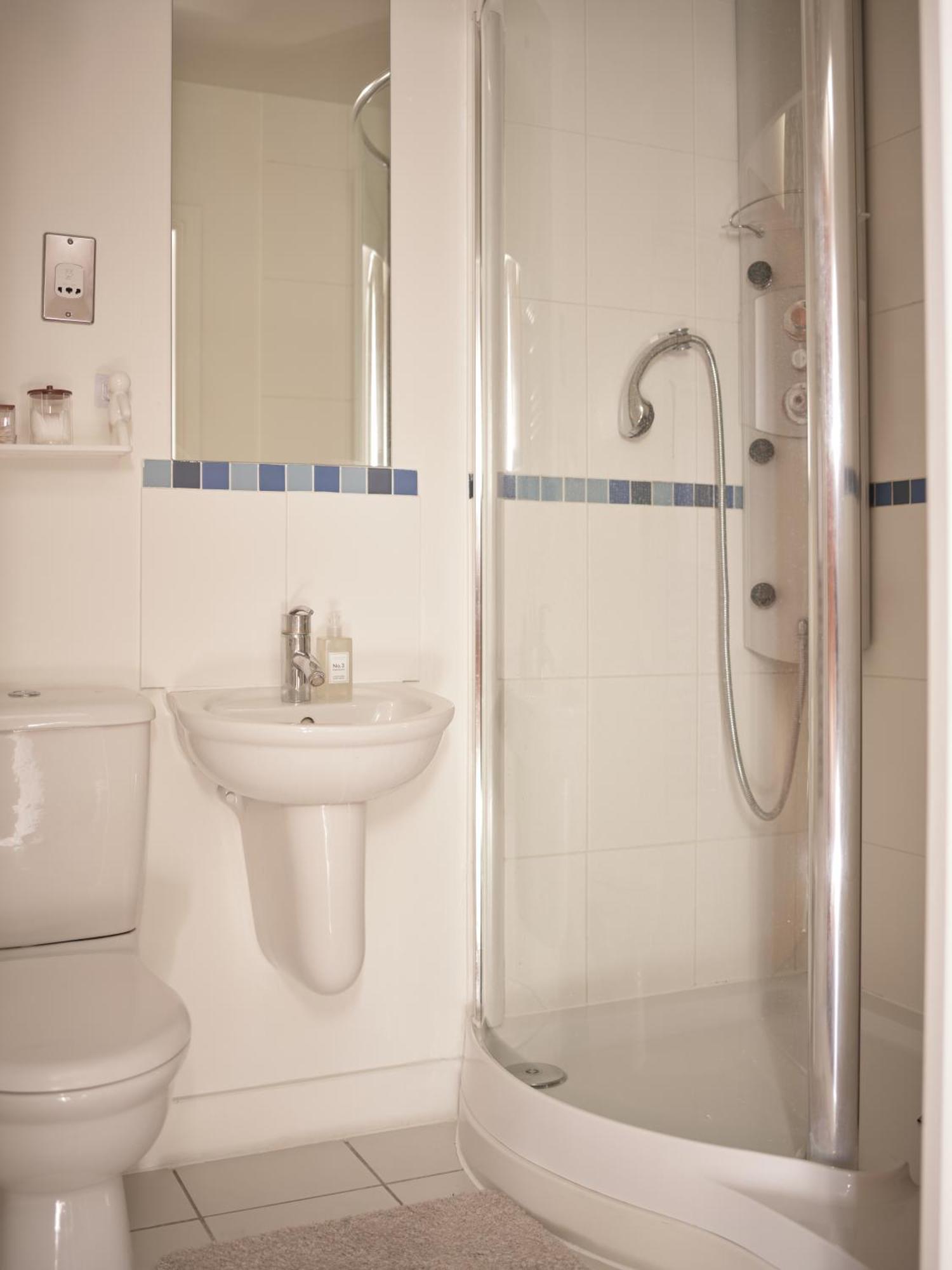 Excel Luxury With Amazing View Londen