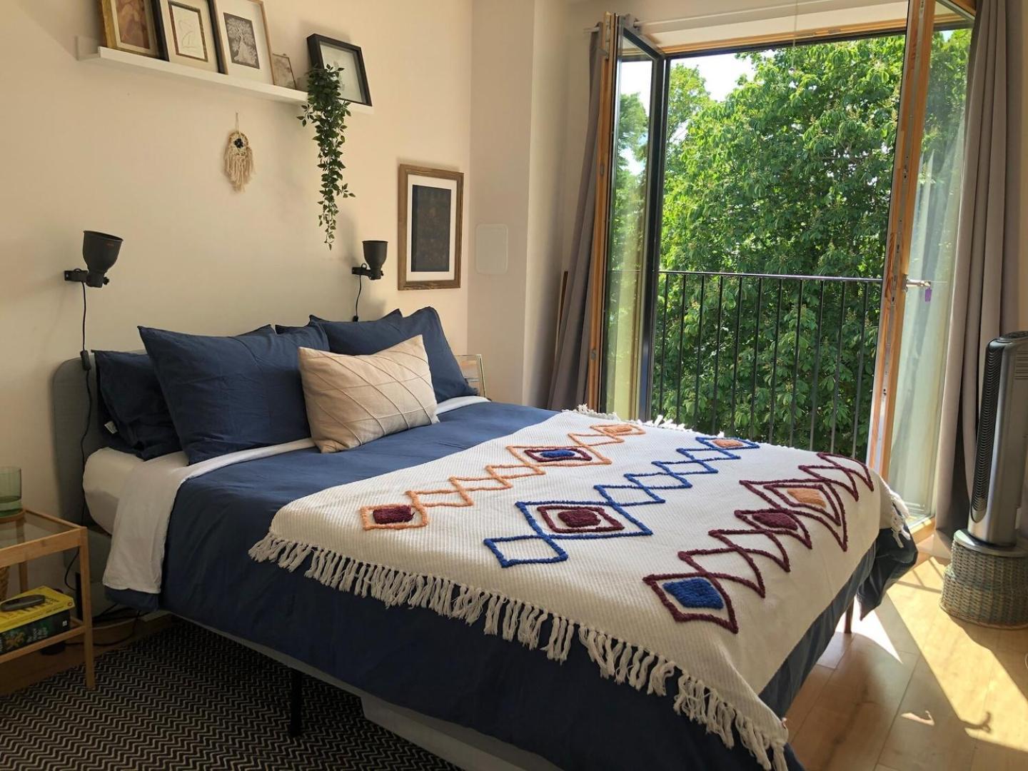 Beautiful Bright 3-bed Next To Station Сasa de vacaciones *