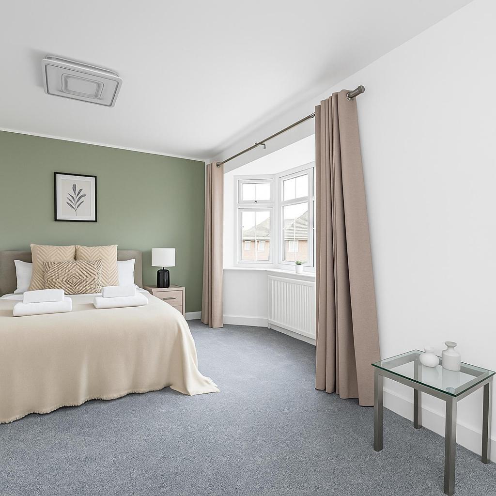16 Pilcher Gate Apartment *