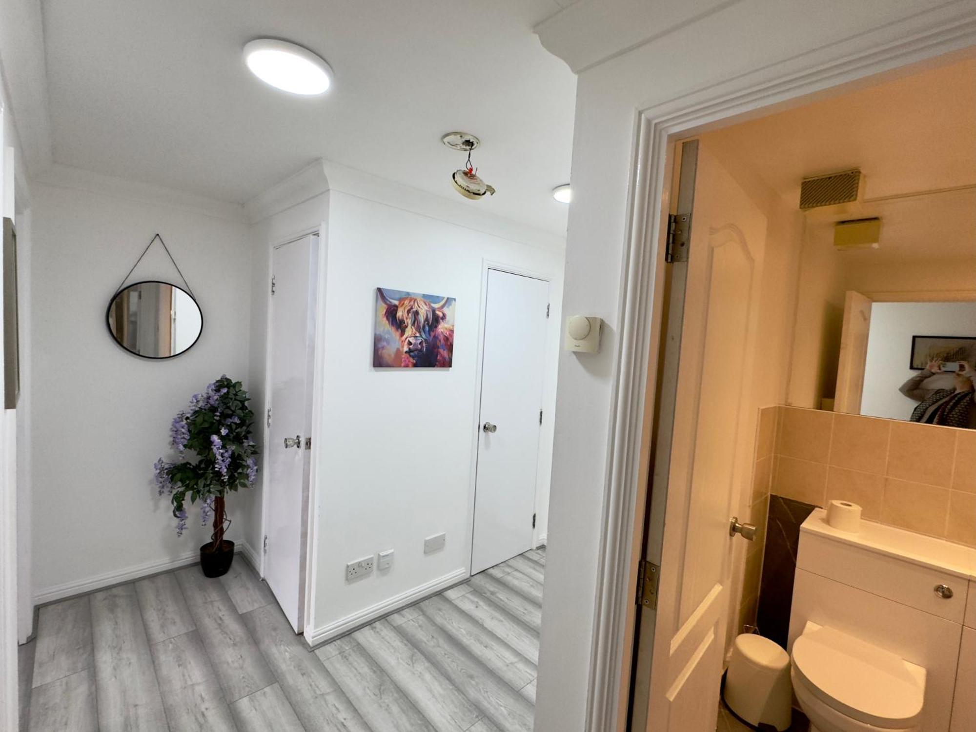 Amazing Riverview 3bedrooms, 2bathrooms, Balcony, Parking * London