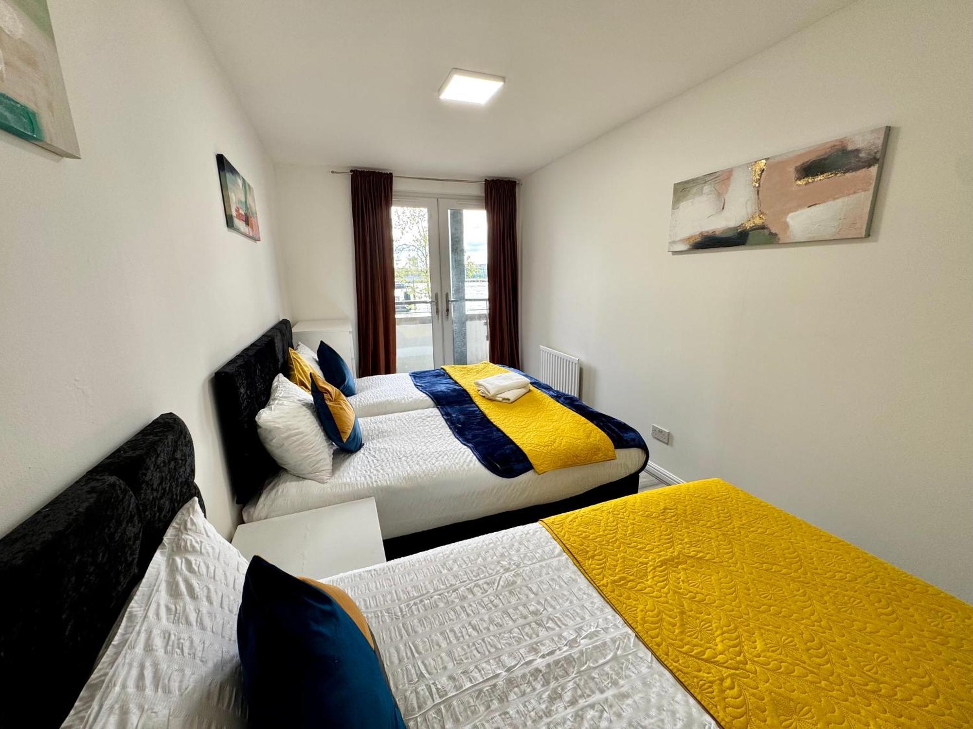 Apartment Amazing Riverview 3bedrooms, 2bathrooms, Balcony, Parking