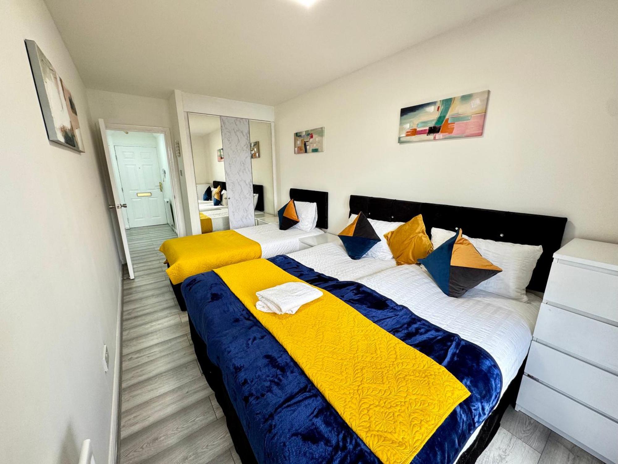 Amazing Riverview 3bedrooms, 2bathrooms, Balcony, Parking London