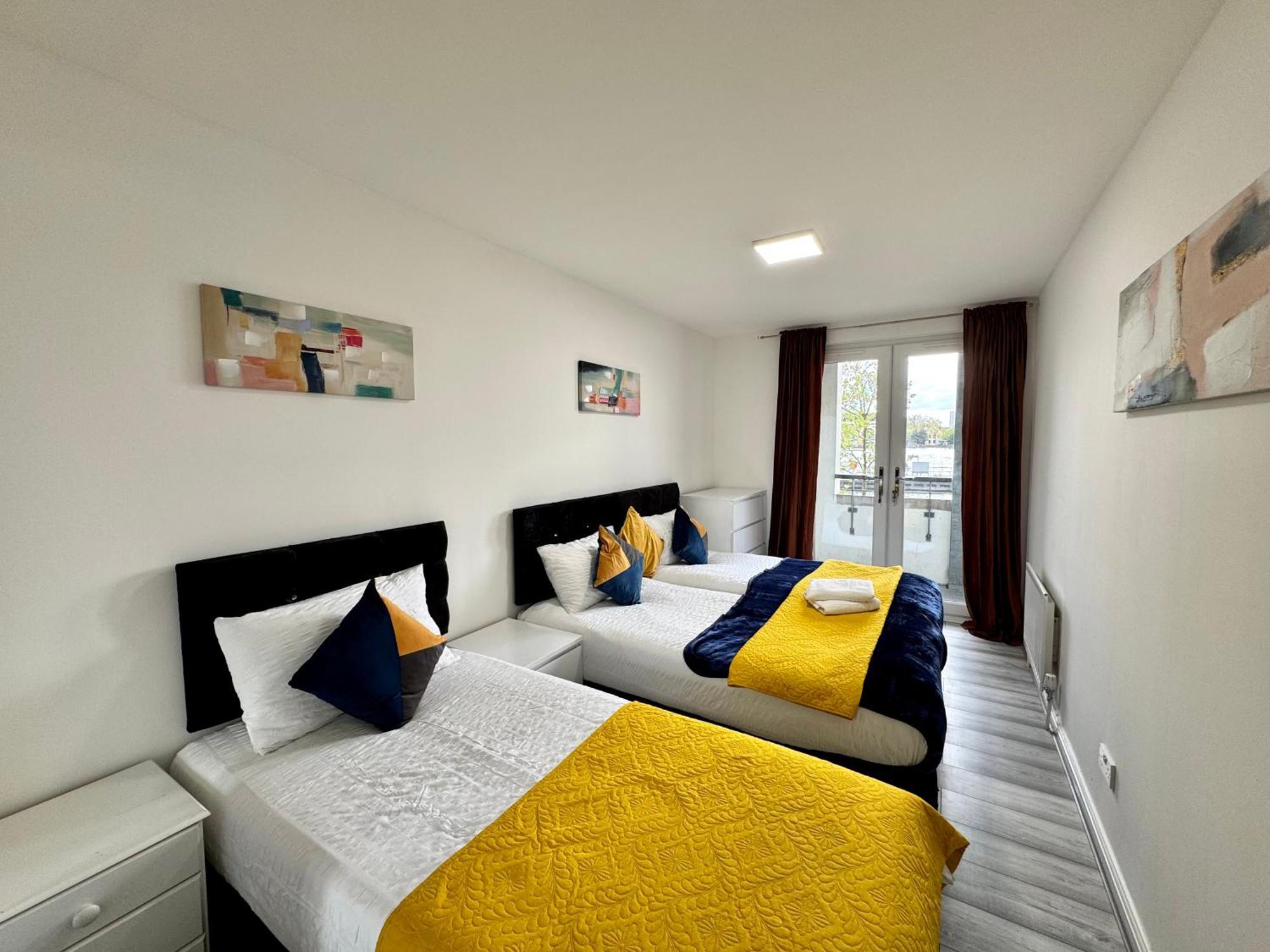 Amazing Riverview 3bedrooms, 2bathrooms, Balcony, Parking