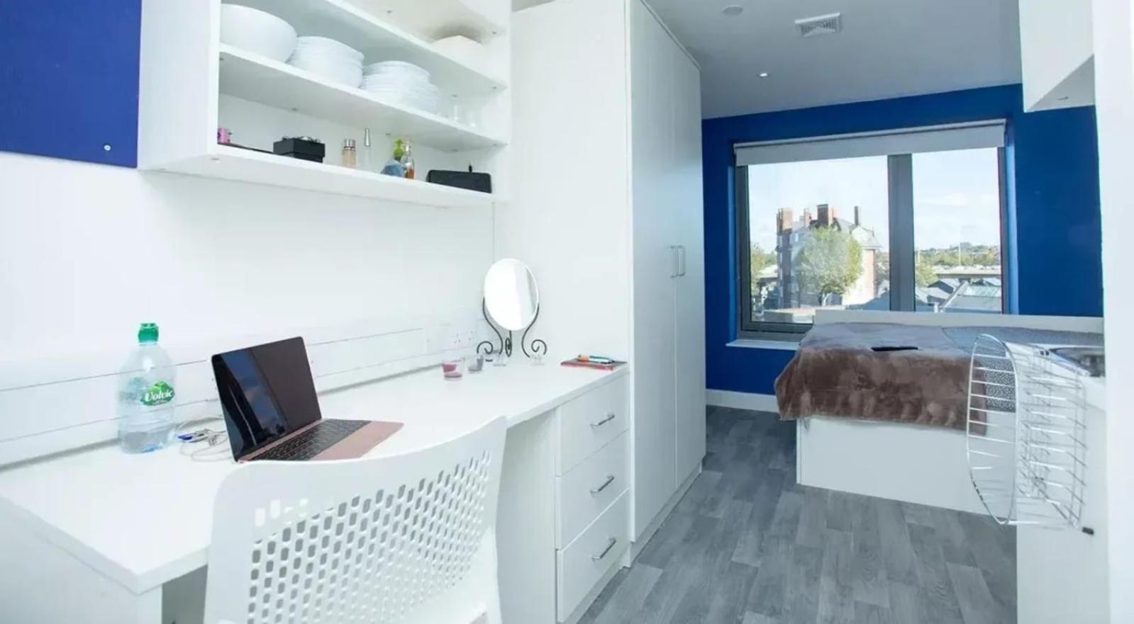 Apartment The Cube Greenwich Premium Studios