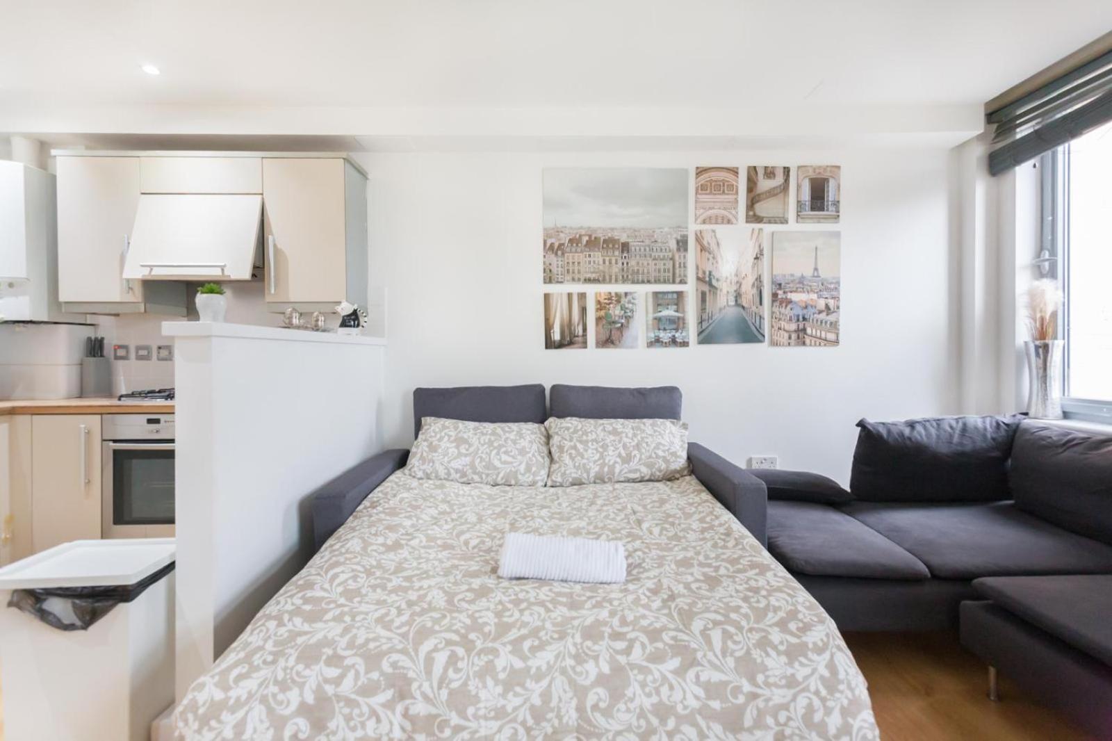 2 Bed Entire Apartment *