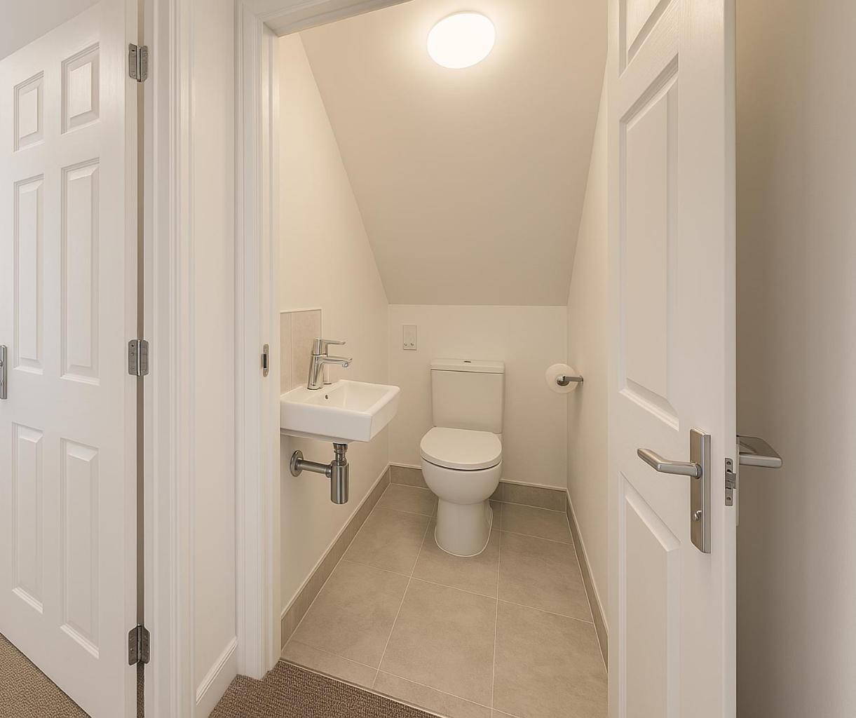 Spacious 4-bed With Secured Parking Near Abba Arena, Stadium, Tube & In Bustling Zone 2 *