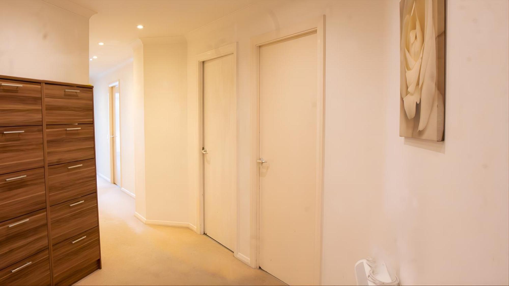 Apartment Riverside 3 Bed 2 Bath Apartment- Free Parking London