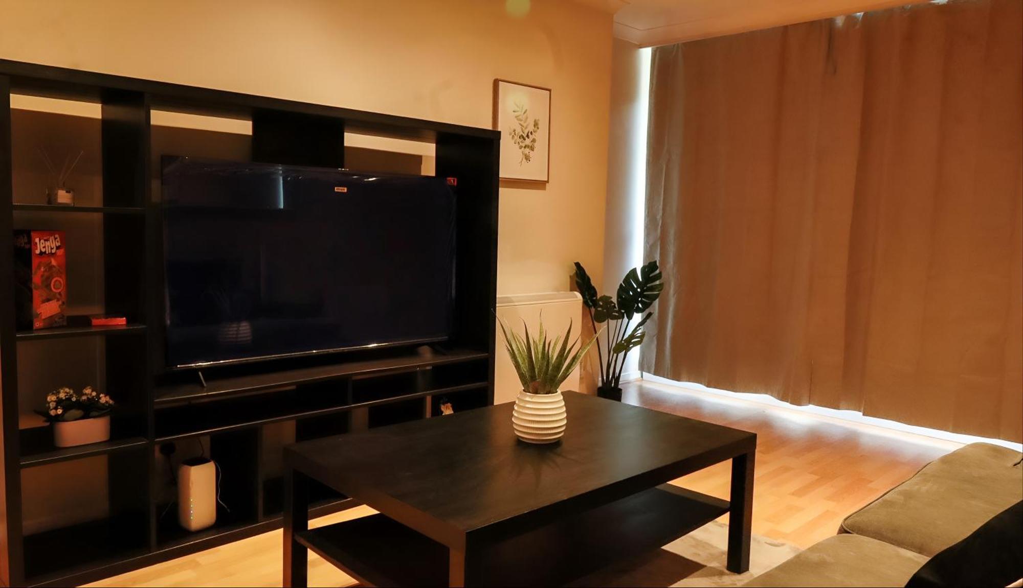 Apartment Riverside 3 Bed 2 Bath Apartment- Free Parking London