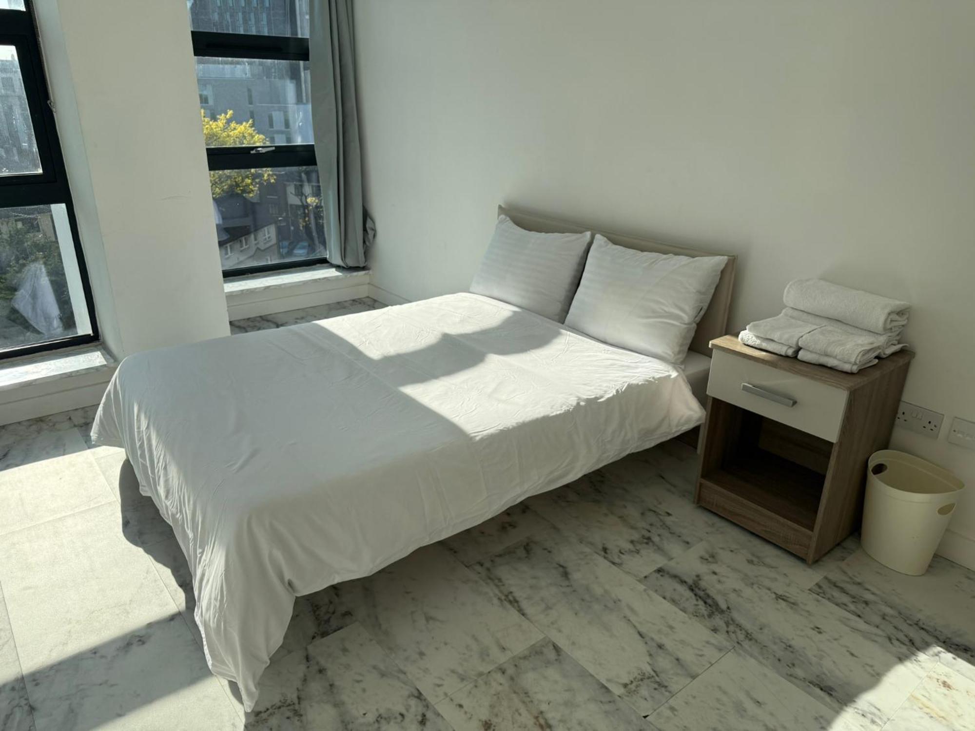 Entire Flat With 2X Bedrooms, 2X Bathrooms And A Big Living Room In The Olympic Park And Westfield At Stratford Hotel London