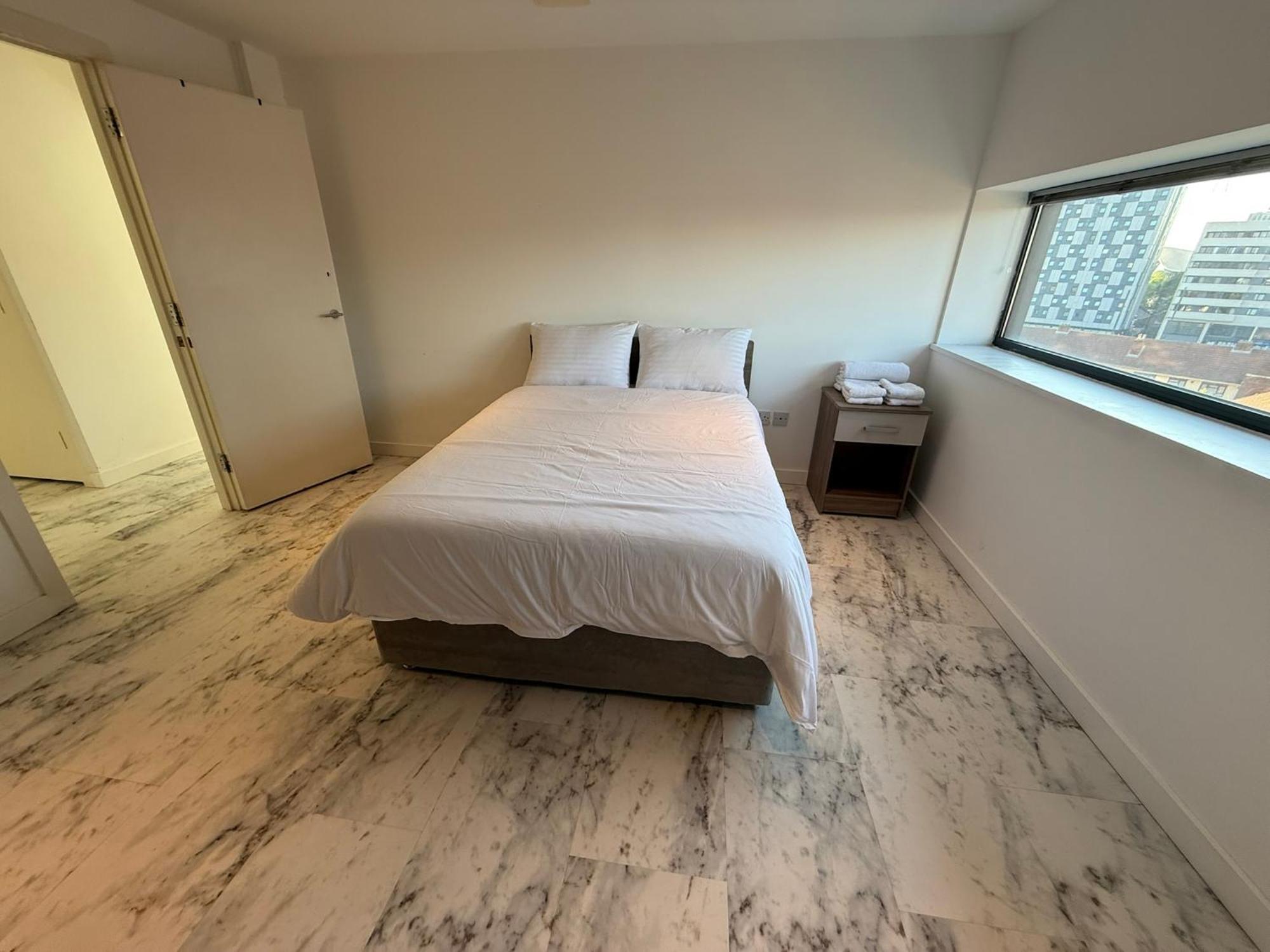 Hotel Entire Flat With 2X Bedrooms, 2X Bathrooms And A Big Living Room In The Olympic Park And Westfield At Stratford 5*